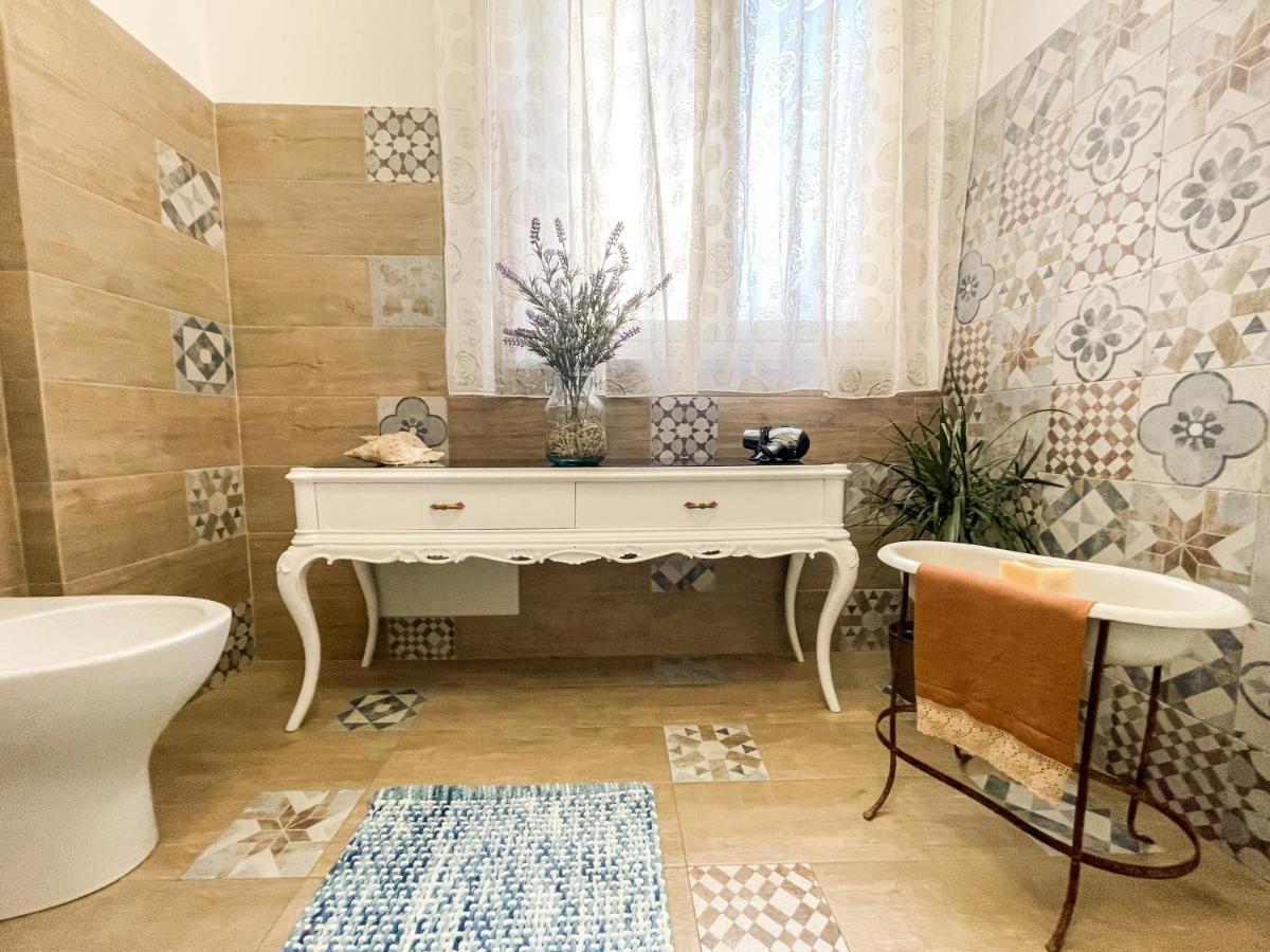 Al Politeama Rooms B&B Palermo Eksteriør billede
