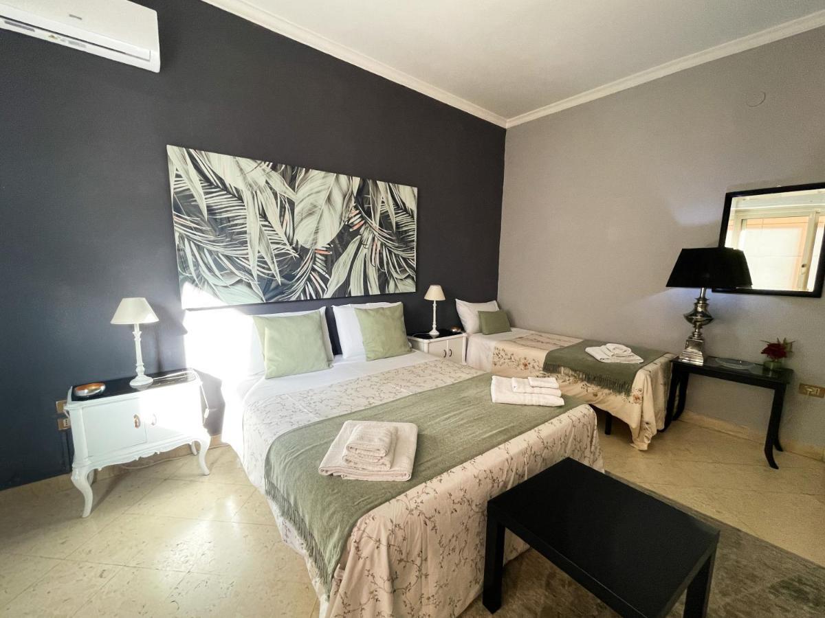 Al Politeama Rooms B&B Palermo Eksteriør billede