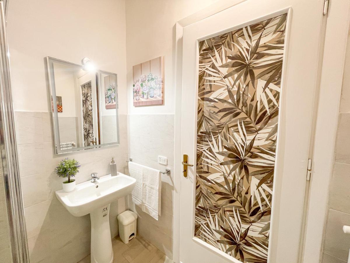 Al Politeama Rooms B&B Palermo Eksteriør billede